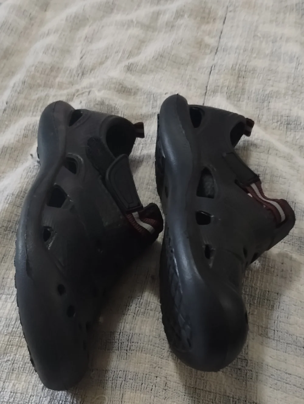 The Children's Place Black Slip-On Water Sandals with Maroon Accent